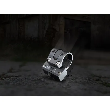 Montaż taktyczny latarki Fenix ALG-16