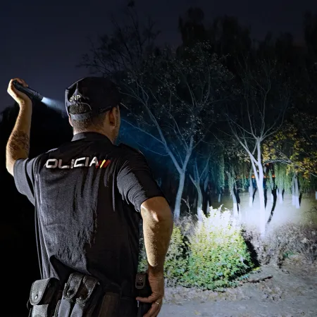 Latarka taktyczna LED Fenix PD36R Pro