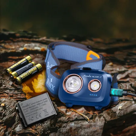 Latarka czołowa Fenix HL32R-T granatowa