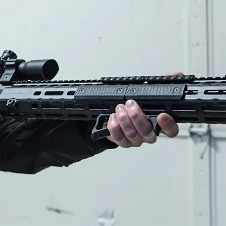 Panel osłony Leapers M-LOK czarny 4 szt.